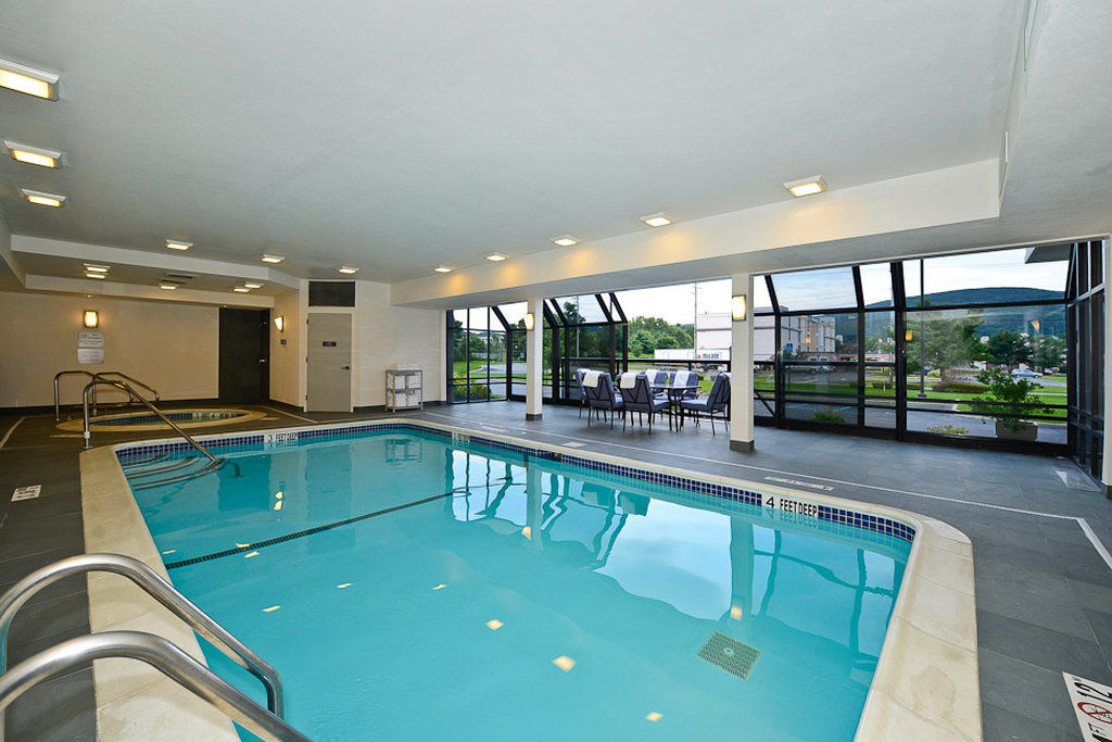 Holiday Inn Express Fishkill-Mid Hudson Valley By Ihg Фішкілл Екстер'єр фото